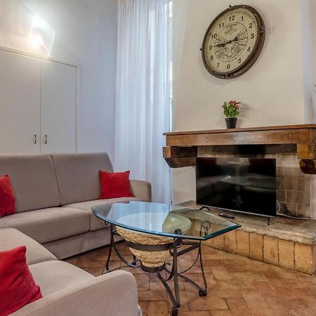 Foro Romano Stylish And Central Apartment Luaran gambar