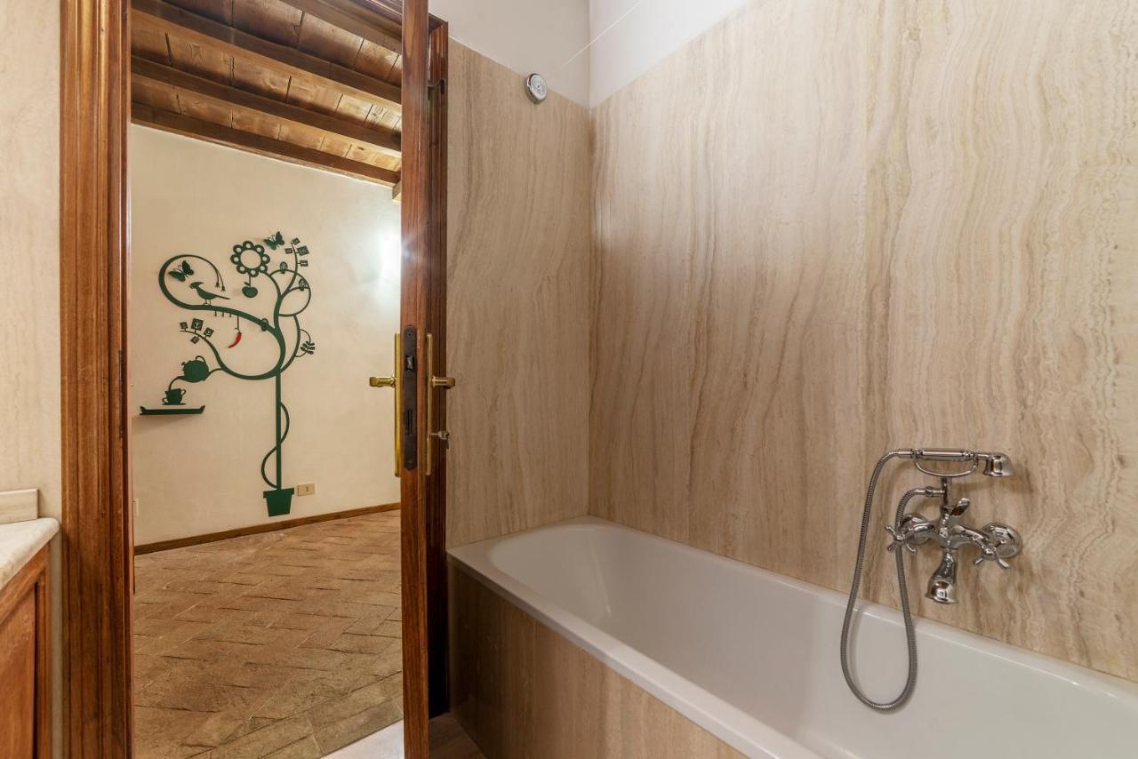 Foro Romano Stylish And Central Apartment Luaran gambar