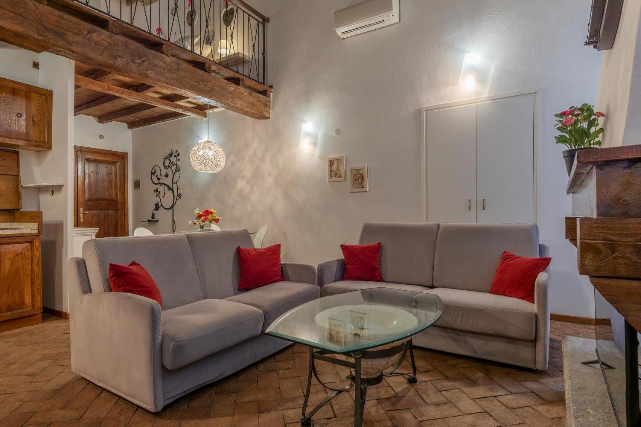 Foro Romano Stylish And Central Apartment Luaran gambar
