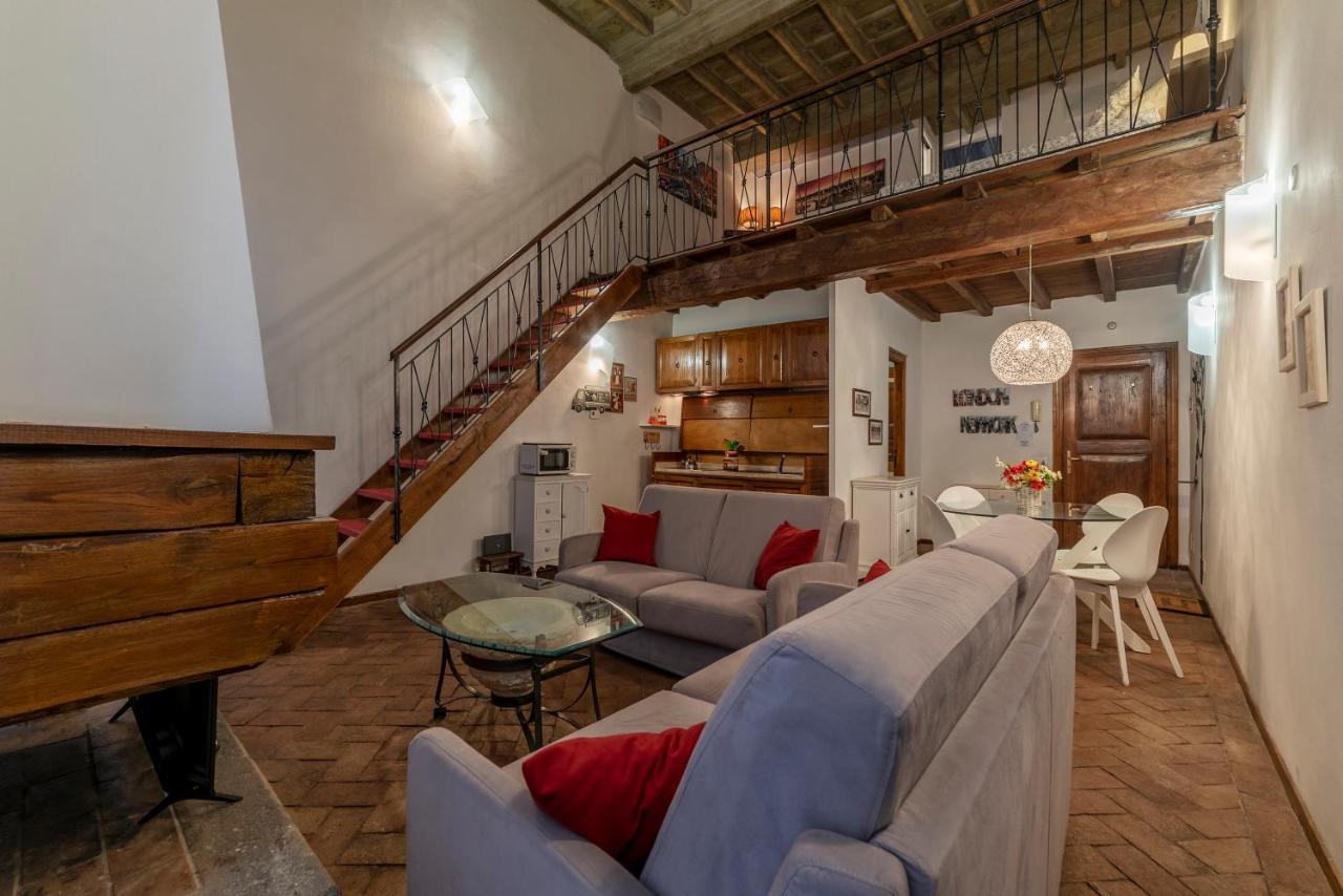 Foro Romano Stylish And Central Apartment Luaran gambar
