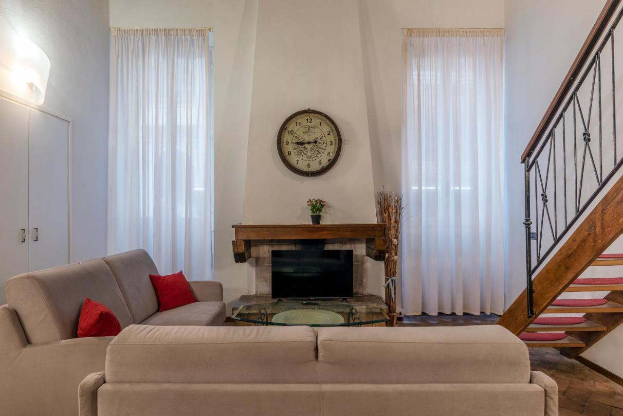 Foro Romano Stylish And Central Apartment Luaran gambar